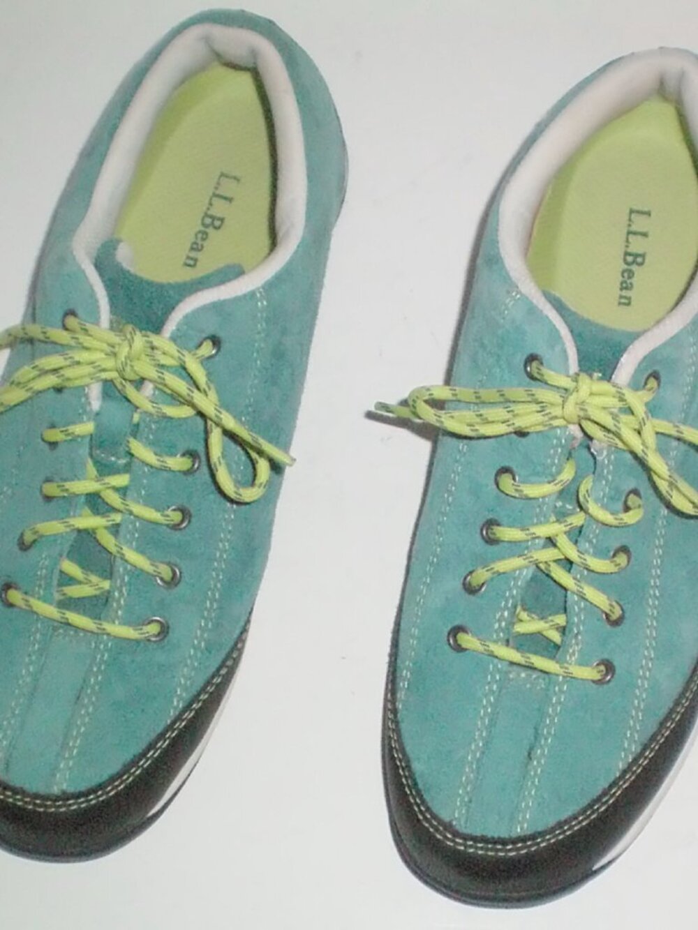 L.L.Bean Women’s Sz 8 Green Suede Walking Shoes